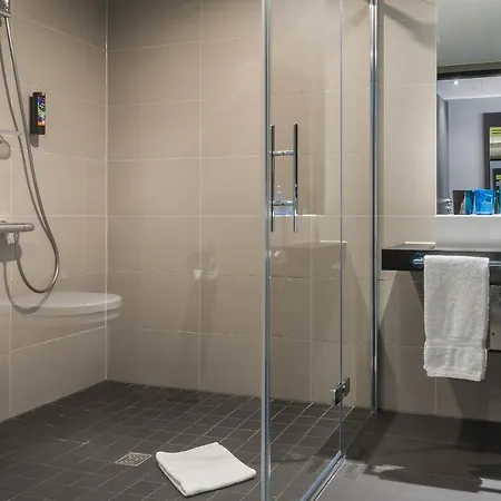 - The Niu, Square By Ihg Отель 3*