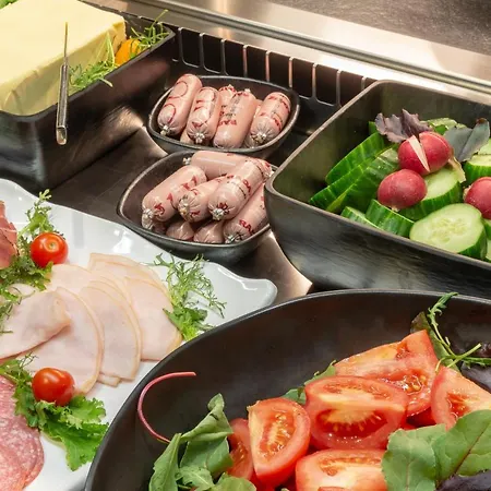 - The Niu, Square By Ihg Отель 3*