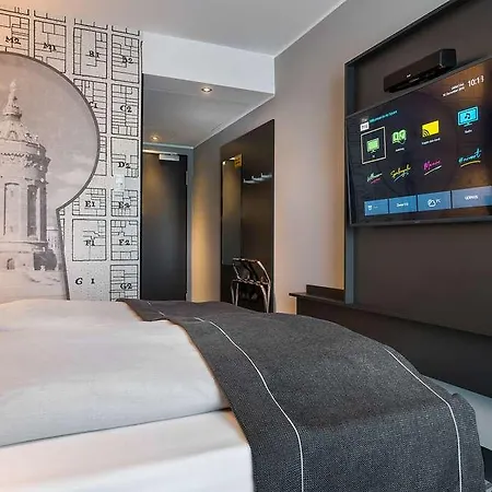 - The Niu, Square By Ihg